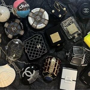 CHANEL Black Quilted Crystal-Embellished Compact Case